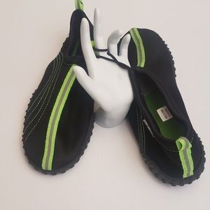 Just Speed Brand Adult Water Shoes Size 8 Unisex Great for Summer Black Neon Grn